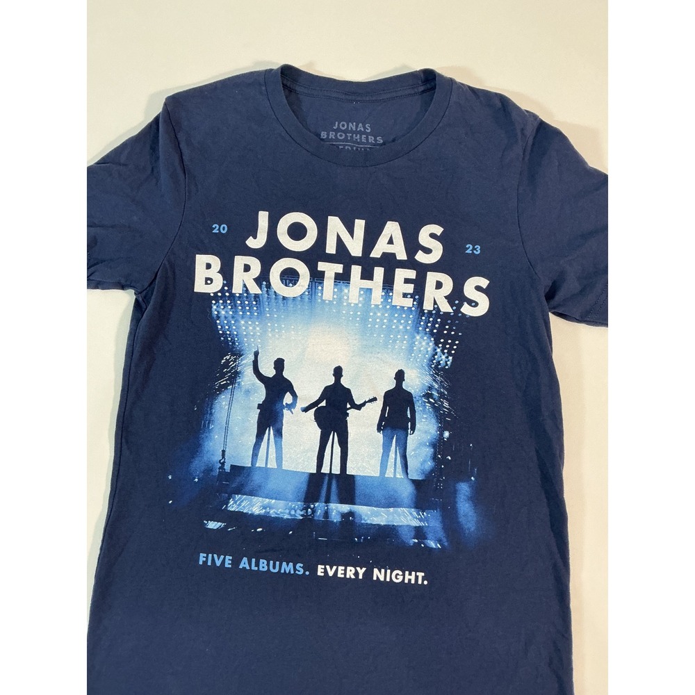 Jonas Brothers 2023 Tour Graphic T-Shirt Navy Blue Size M